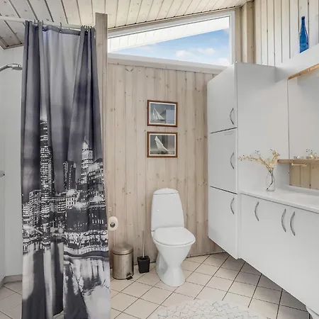 3 Bedroom Stunning Home In Hjorring
